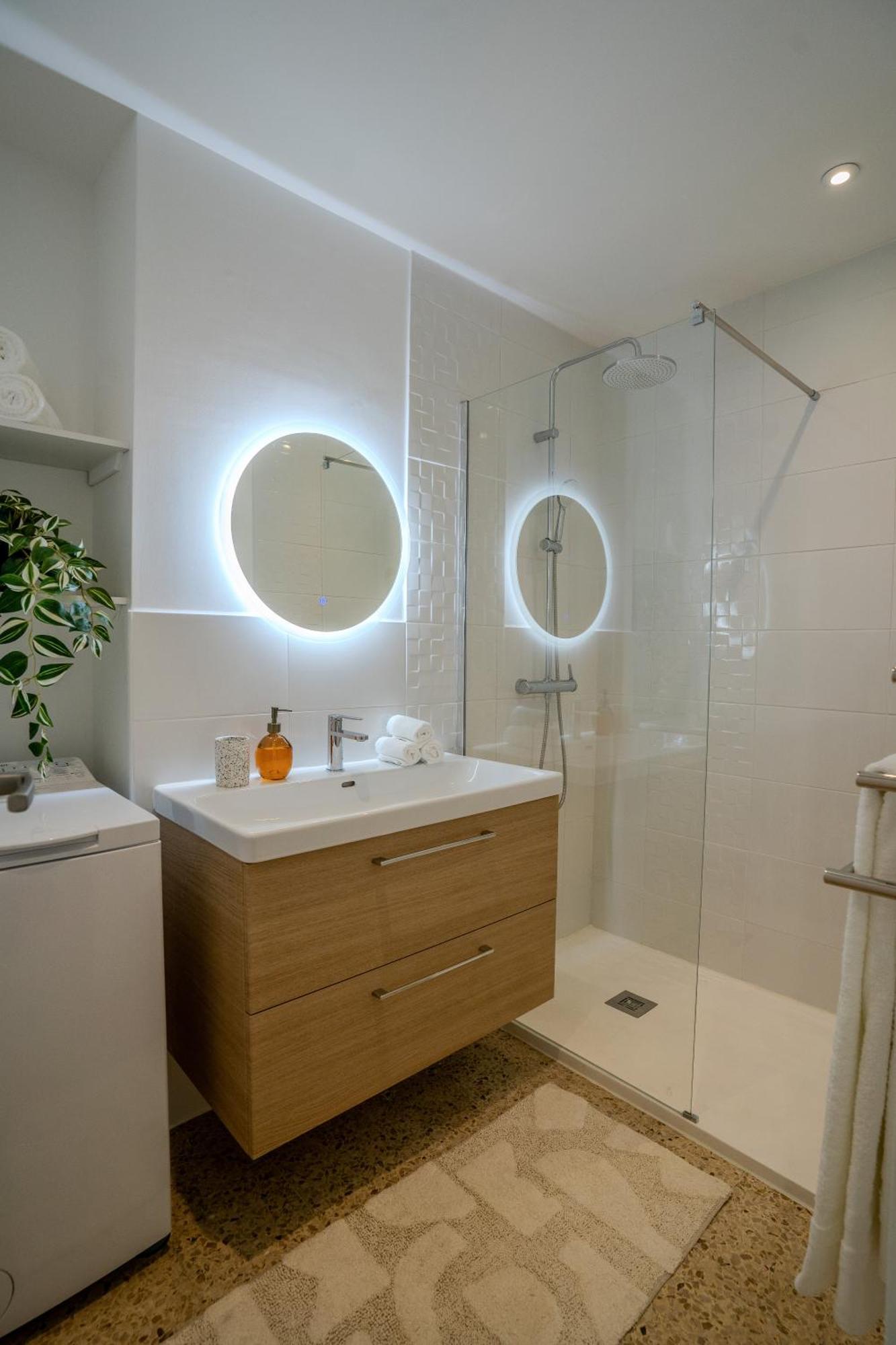 Le Bella Carmen - Near Eurexpo & Groupama Stadium * Saint-Priest (Rhone)